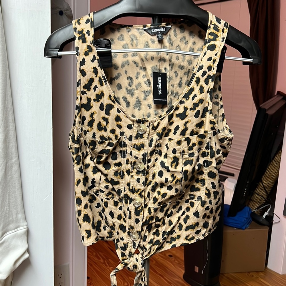 Cheetah print crop top